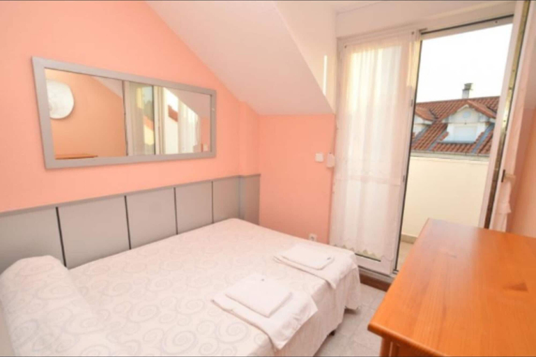 Bedroom 5, Apartment in Isla, Cantabria 103625 by MO Rentals, Cantabria