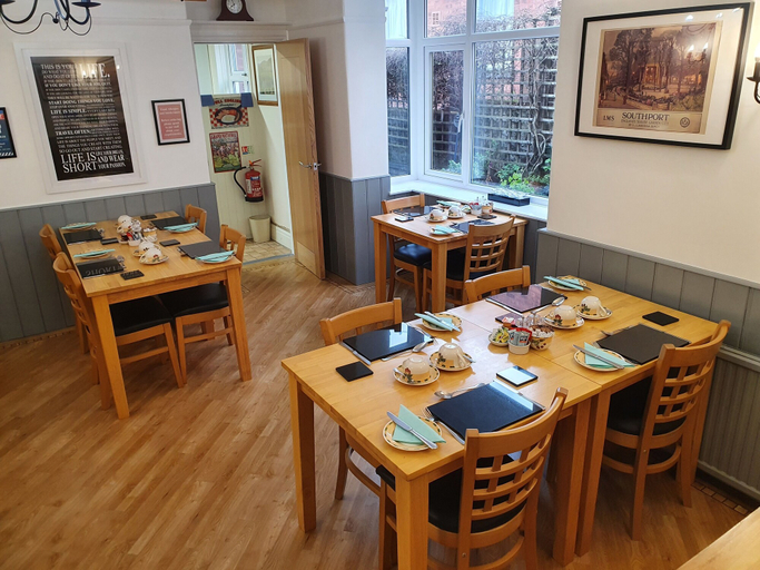 Food & Drinks 5, The Braemar Southport, Sefton