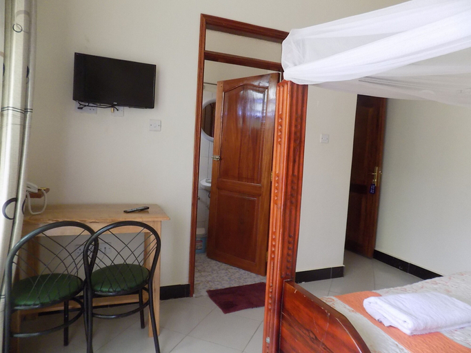 Bedroom 2, Relief Motel, Fort Portal