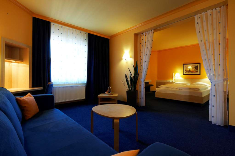 Bedroom 2, IntercityHotel Kassel, Kassel