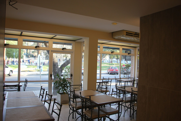 Food & Drinks 4, Hotel San Martin, Capital