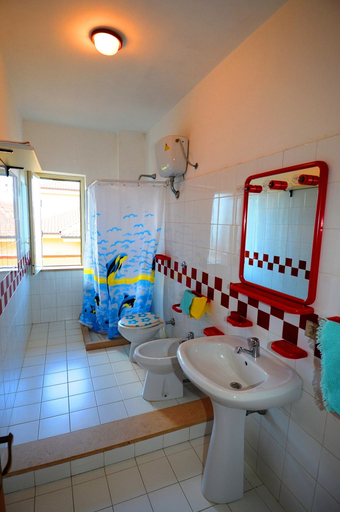 Bathroom 3, Casa Vacanze del Sole, Vibo Valentia
