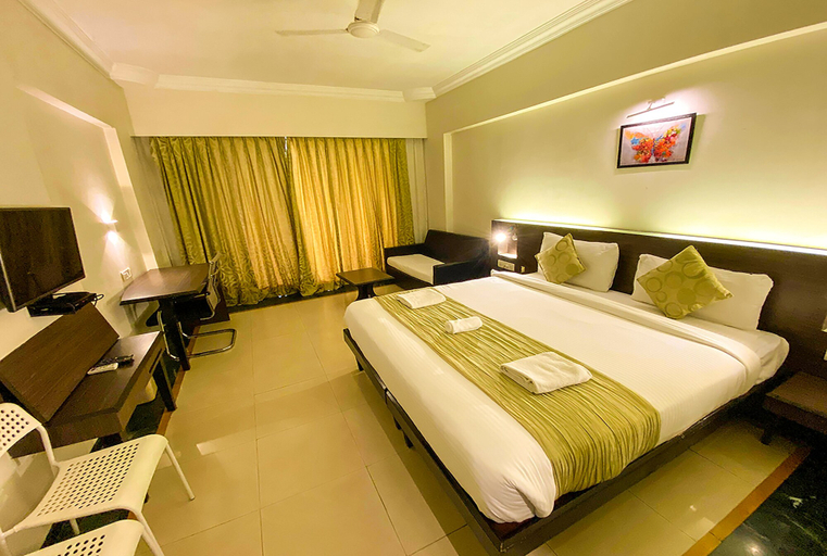 Bedroom 3, Solitaire Signature Resort, Lonavala, Pune