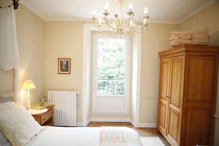 Bedroom 2, Le Manoir Du Poul Coeur de Bretagne B&B, Côtes-d'Armor