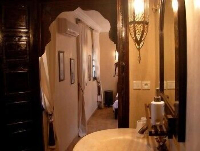 Bedroom 5, Riad Aderbaz, Marrakech