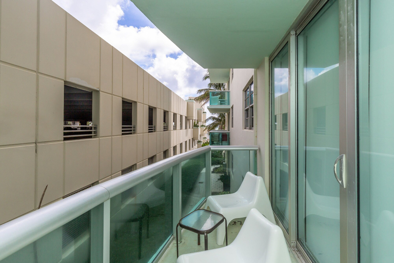 Others 5, The Tides Ocean Luxury Suites, Broward