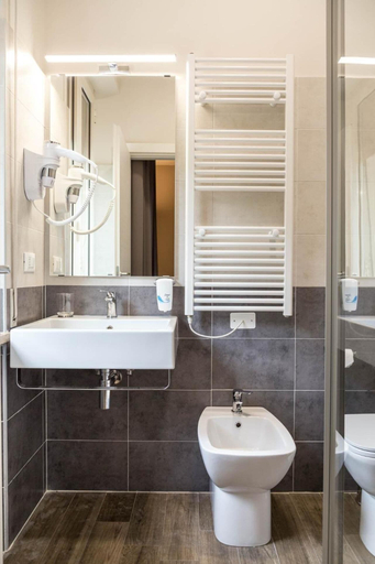 Bathroom 5, Hotel Terme di Frasassi, Ancona