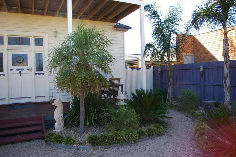 Exterior & Views 2, Pelican Sands Bed & Breakfast, Greater Geelong - Pt B