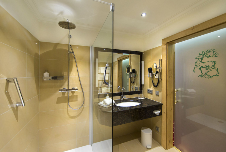 Bathroom 5, Hotel Hubertushof, Salzburg Umgebung