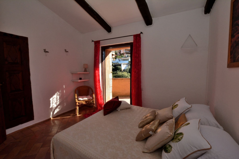 Room 5, Bloom 38, Olbia-Tempio