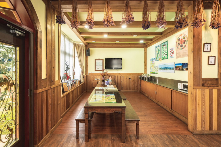 Others 5, Sheepman Villa, Nantou