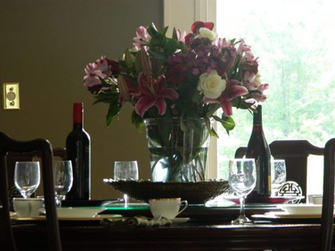 Others 4, The Queen of the Catskills B&B, Delaware