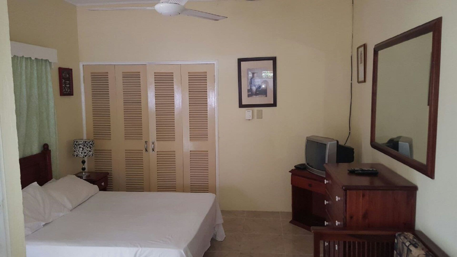 Bedroom 2, Ocho Rios Cinnamon Villas