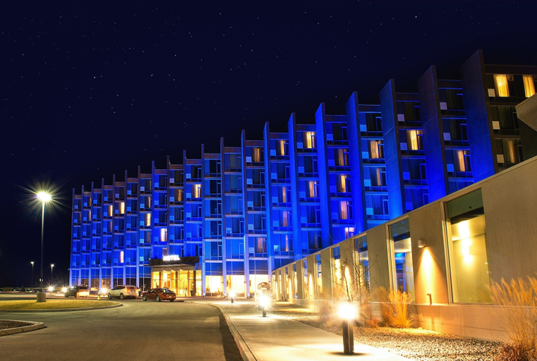 Exterior & Views 2, Grey Eagle Resort, Division No. 6