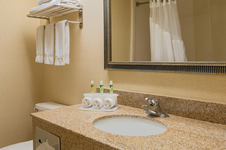 Bathroom 4, Holiday Inn Express CHESTER by IHG, Chesterfield