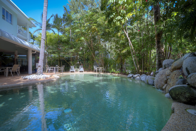 Sport & Beauty 4, Port Douglas Outrigger Holiday Apartments, Douglas