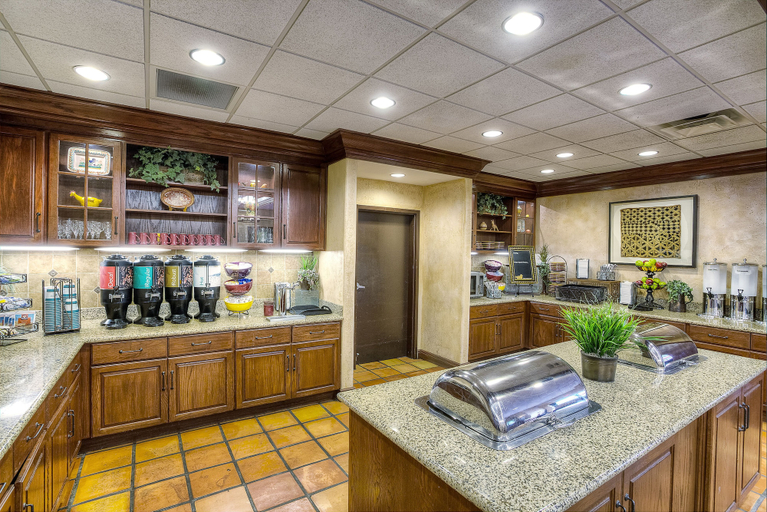 Food & Drinks 5, Homewood Suites by Hilton McAllen, Hidalgo