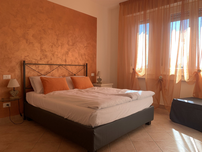 Bedroom 2, Betty's House, Verona