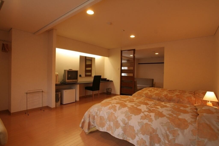 Bedroom 4, Kidoike Onsen Hotel, Yamanouchi