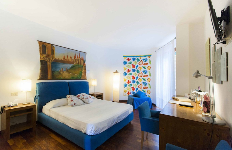 Bedroom 4, Hotel Pocho, Trapani