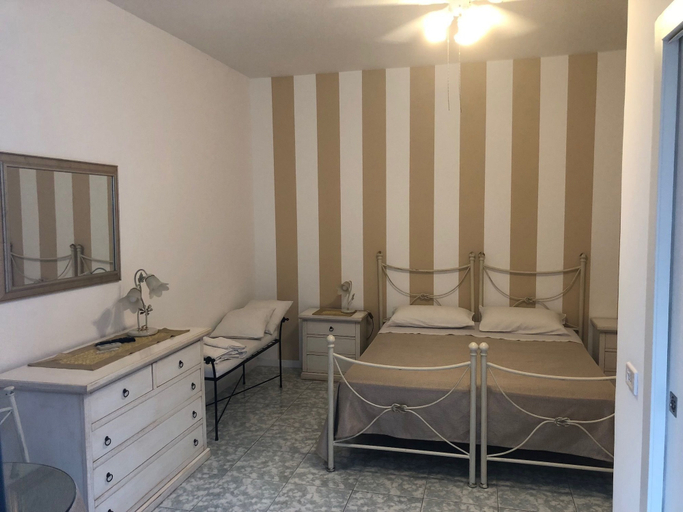 Bedroom 4, Villa Nicolaus, Bari