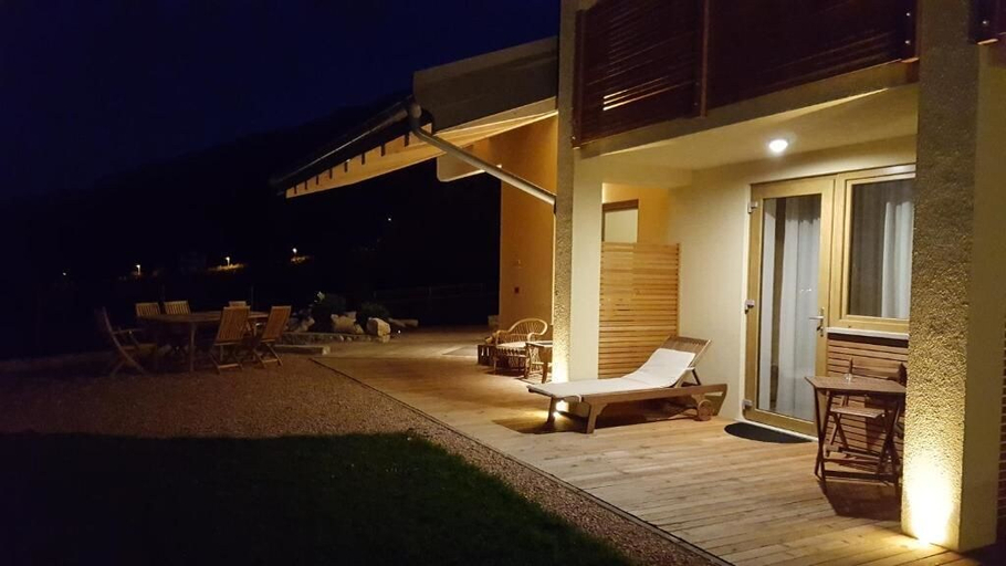 Exterior & Views 2, Agriturismo Al Maniero, Trento