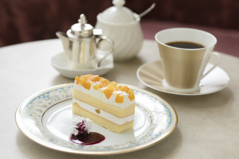 Food & Drinks 27