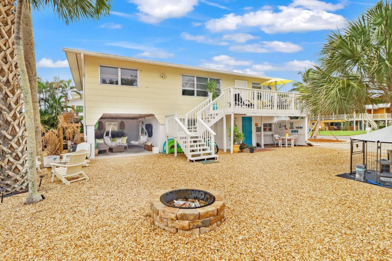 Exterior & Views 2, 116 Bay Mar Dr, Lee