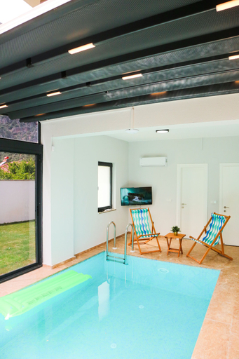 Indoor/outdoor pool 2, VILLA SEMI, Ortaca
