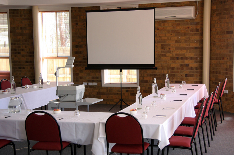 Business Facilities 28