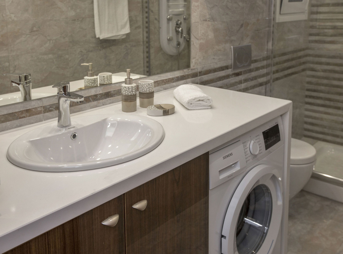 Bathroom 3, Spacious & Convenient Place near Acropolis Museum by GHH, Attica