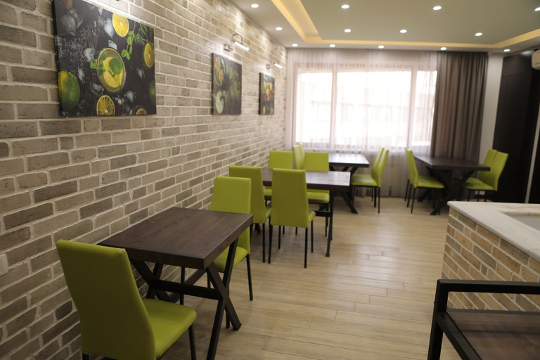 Food & Drinks 4, 4 Room Hotel, Yerevan
