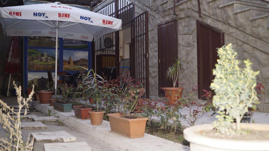 Exterior & Views 2, Komitas Avenue Guest House, Yerevan