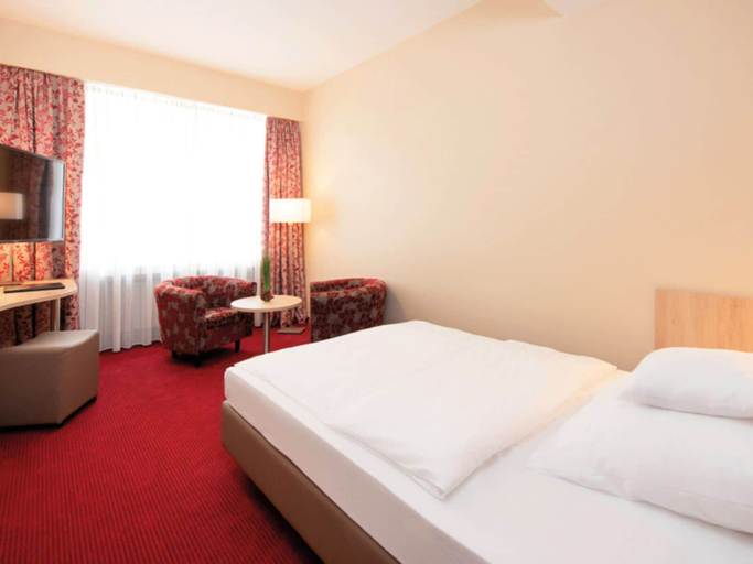 Bedroom 3, Hotel Europa, Bonn