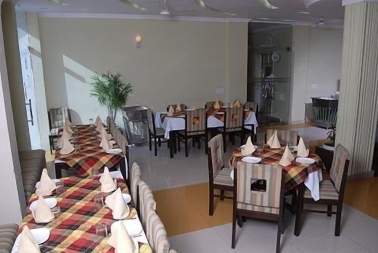 Food & Drinks 4, Hotel Galaxy, Dehradun
