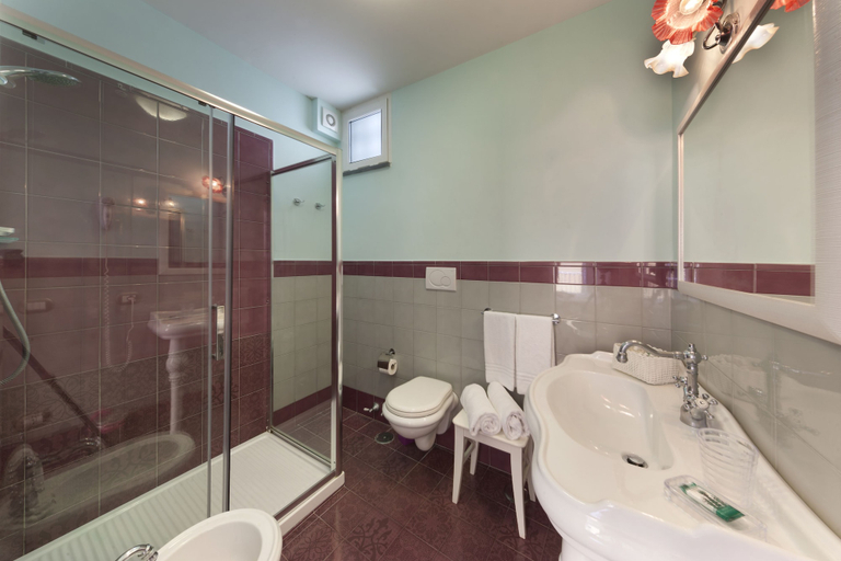 Bathroom 4, La Casa dell'Orologio - MAIN SQUARE, Napoli