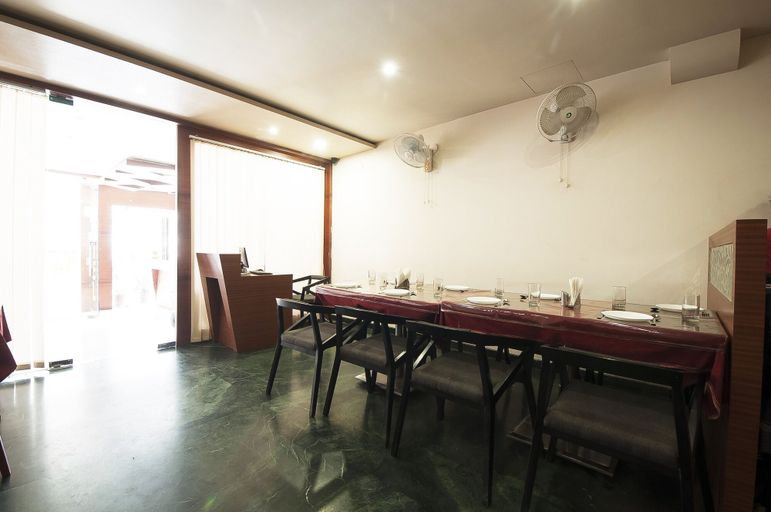 Food & Drinks 3, Uddhav Vilas, Udaipur