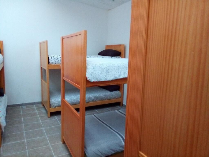 Bedroom 3, Escuela de Surf y Hostel Baldaio, A Coruña