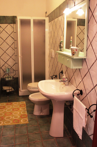 Bathroom, Il Cantiniere, Grosseto