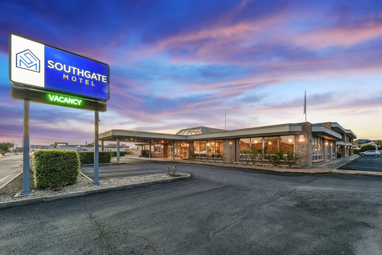 Exterior & Views 2, Southgate Motel, Mount Gambier
