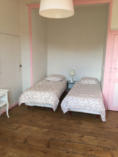 Bedroom 4, Château de Perpezat, Puy-de-Dôme