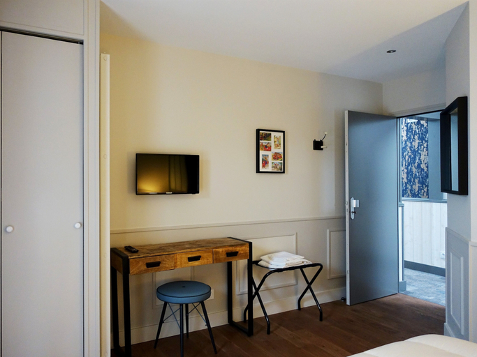 Bedroom 4, Les Prémontrés, Calvados