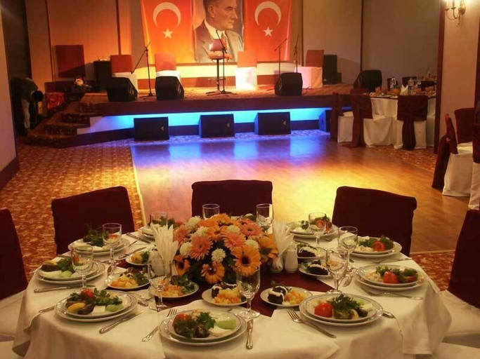 Food & Drinks 4, Sivas Buyuk Hotel, Merkez