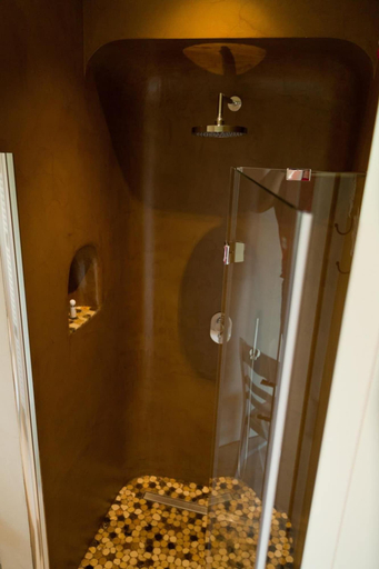 Bathroom 5, Bocca di Bacco, Verona