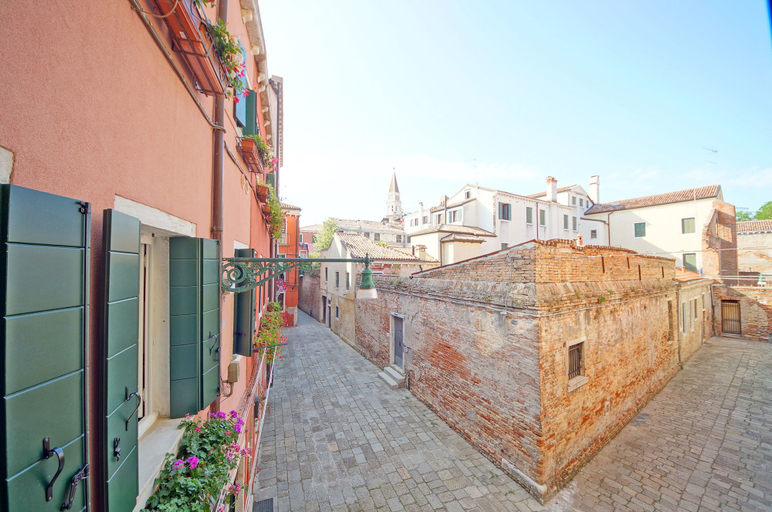 Others 4, DolceVita Apartments N. 393, Venezia