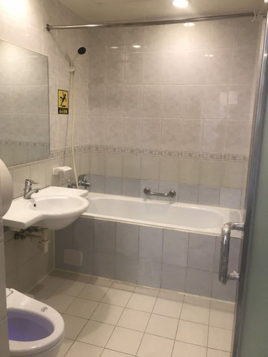 Bathroom 3, Hub Hotel - Banqiao Station, New Taipei City