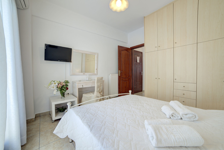 Bedroom 5, William's Houses, South Aegean