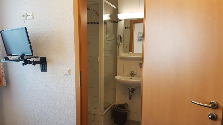 Bathroom 5, Hotel Alte Post, Ortenaukreis