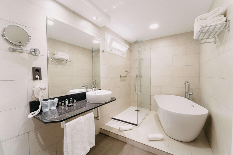 Bathroom 4, Hotel Soho Bahia Malaga, Málaga