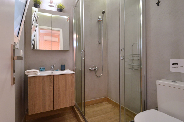 Bathroom, Petralona a sweet and cozy apartment, Attica